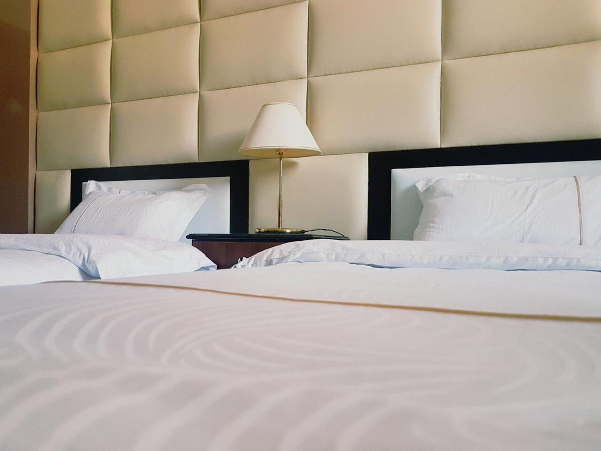 Dama Hotel ドゥバー エクステリア 写真